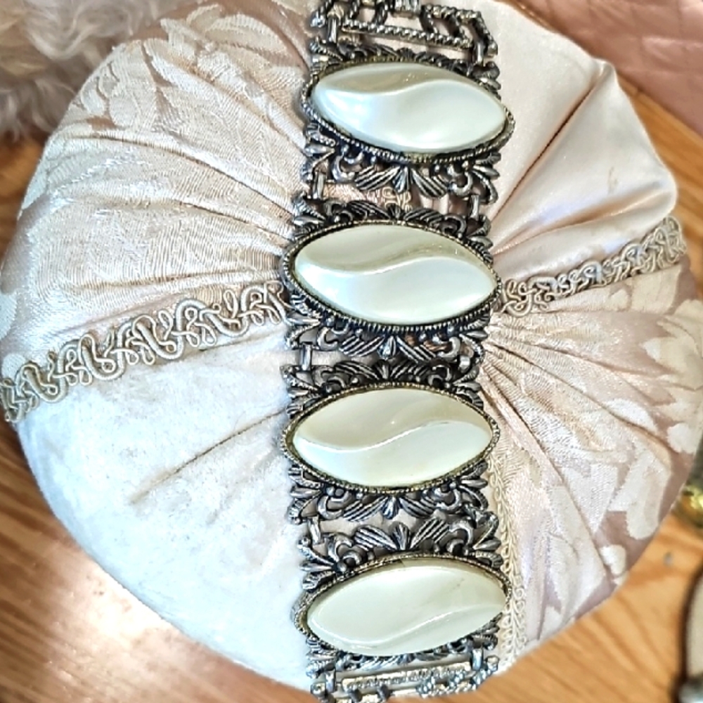 Selro Selini Four Panel Bracelet
